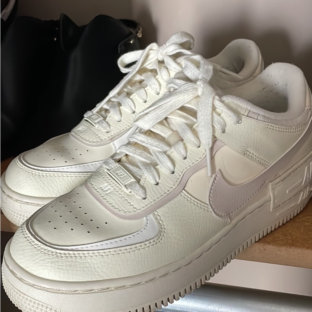 Nike Womens 8.5